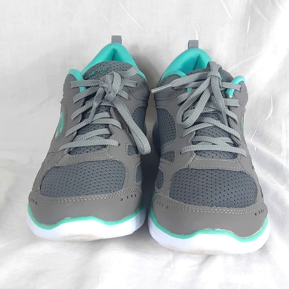 Skechers Women's Suited Memory Foam Leather Shoes Size 8 Gray Green Athletic - Picture 3 of 11